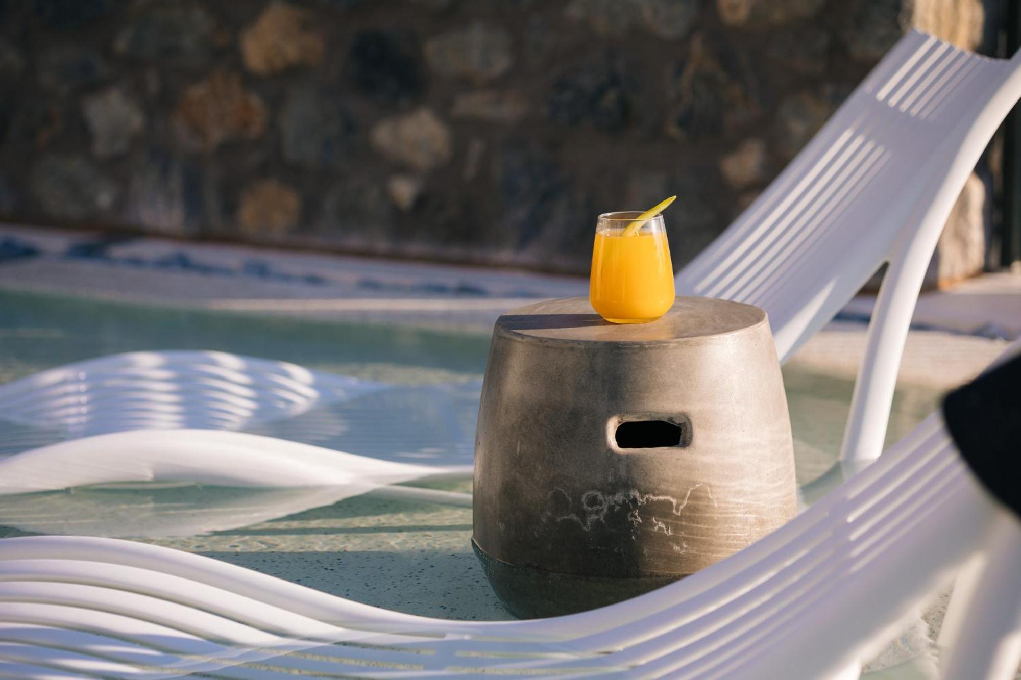 Mirthea Suites Mírthios Buitenkant foto