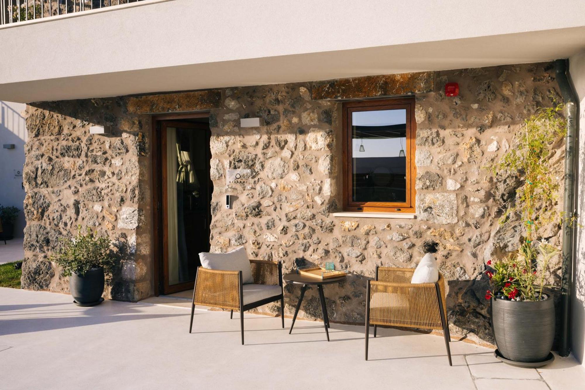 Mirthea Suites Mírthios Buitenkant foto