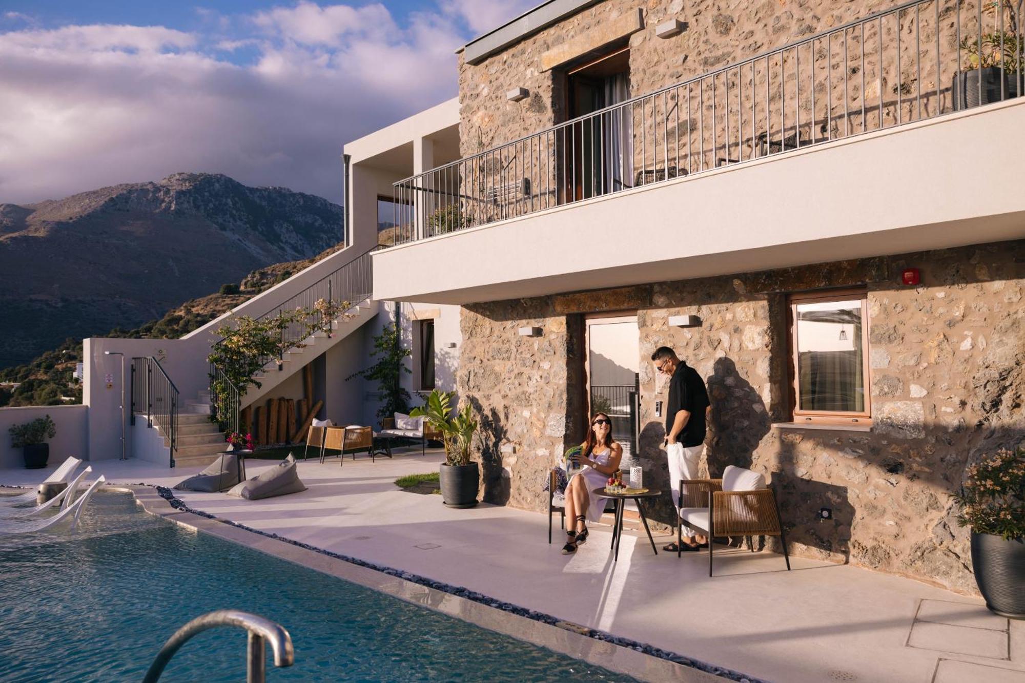 Mirthea Suites Mírthios Buitenkant foto